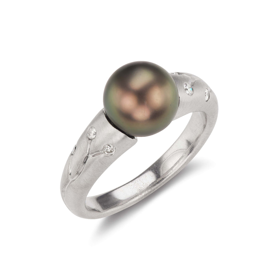 Movement Black Pearl Ring | Contemporary Jewelry by K.MITA
